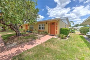 401 DORCHESTER PLACE, SUN CITY CENTER, FL 33573 - MLS#MFRTB8517736