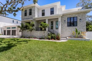 5021 W Leona St, TAMPA