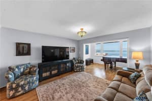 622 EDGEWATER DRIVE, DUNEDIN, FL 34698 - MLS#MFRTB8518140