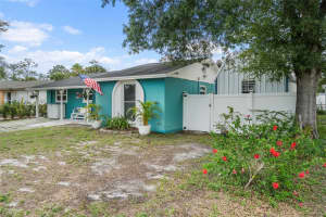 7906 WOODVINE CIRCLE, TAMPA, FL 33615 - MLS#MFRTB8518197