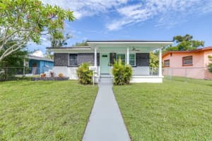 2325 HIGHLAND STREET, ST PETERSBURG, FL 33705 - MLS#MFRTB8518271