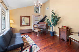 1279 CORNISH COURT, SARASOTA, FL 34232 - MLS#MFRTB8518333