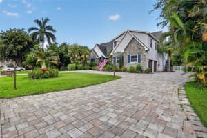 16200 FOREST OAKS DRIVE, FORT MYERS, FL 33908 - MLS#MFRTB8518467