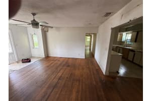 2522 LAKE ELLEN LN, TAMPA, FL 33618 - MLS#MFRTB8518601