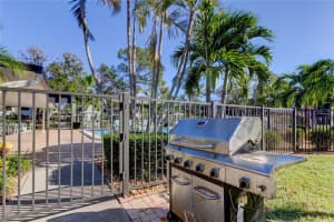4910 BAY STREET, ST PETERSBURG, FL 33703 - MLS#MFRTB8518864