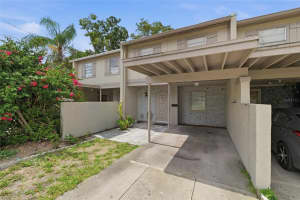 5104 TENNIS COURT CIRCLE, TAMPA, FL 33617 - MLS#MFRTB8519129