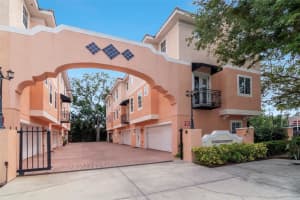 3025 GROVEWOOD COURT, TAMPA, FL 33629 - MLS#MFRTB8519192