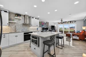 4900 BRITTANY DRIVE, ST PETERSBURG, FL 33715 - MLS#MFRTB8519297