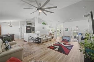 1621 DOVES VIEW CIRCLE, AUBURNDALE, FL 33823 - MLS#MFRTB8519307