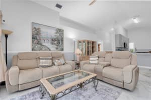 11113 BLOOMINGTON DRIVE, TAMPA, FL 33635 - MLS#MFRTB8520163