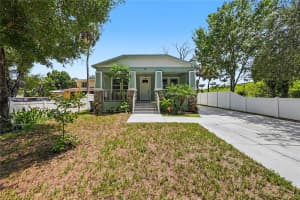 701 HOLLYWOOD STREET, TAMPA, FL 33604 - MLS#MFRTB8520199