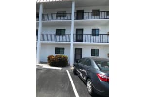 10530 77th Ter #323, SEMINOLE 10530 77th Ter #323, SEMINOLE