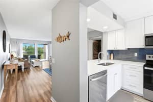 6105 PALMA DEL MAR BOULEVARD, ST PETERSBURG, FL 33715 - MLS#MFRTB8520605