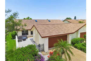 6019 COURTSIDE DRIVE, BRADENTON, FL 34210 - MLS#MFRTB8520664