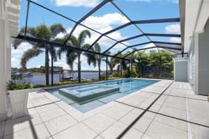 825 MANNS HARBOR DRIVE, APOLLO BEACH, FL 33572 - MLS#MFRTB8520847