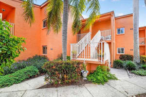 7400 SUNSHINE SKYWAY LANE, ST PETERSBURG, FL 33711 - MLS#MFRTB8521305