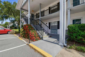 100 GLENNES LANE, DUNEDIN, FL 34698 - MLS#MFRTB8522007