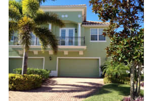 114 Banyan Bay Dr, St. Petersburg, FL 33705, Sold 02/20/15
