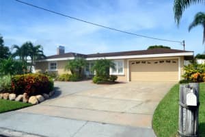 2256 Lagoon Dr, Dunedin, FL 34698, Sold 12/30/15