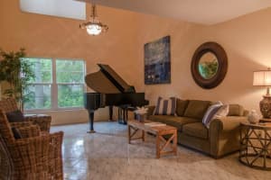1006 Sanibel Ct, St. Petersburg, FL 33702, Sold 11/20/15