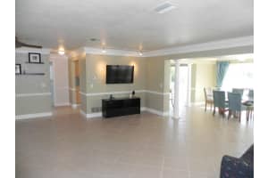 1200 79th St S, St. Petersburg, FL 33707, Sold 05/23/16