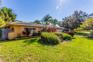 2326 Tropical Shores Dr SE, St. Petersburg, FL 33705, Sold 01/21/16