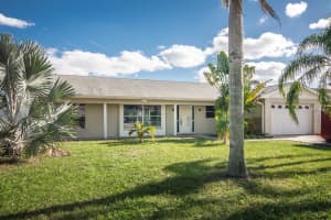 6312 Lake Sunrise Dr, Apollo Beach, FL 33572, Sold 01/01/16