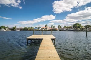 6312 Lake Sunrise Dr, Apollo Beach, FL 33572, Sold 01/01/16