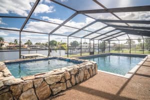 6312 Lake Sunrise Dr, Apollo Beach, FL 33572, Sold 01/01/16
