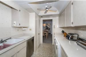 400 64th Ave, St Pete Beach, FL 33706, Sold 02/18/16
