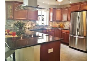 2025 Spanish Pines Dr, Dunedin, FL 34698, Sold 04/08/16