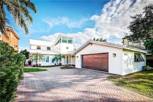 6535 Bayou Grande Blvd NE, St. Petersburg, FL 33702, Sold 06/02/16
