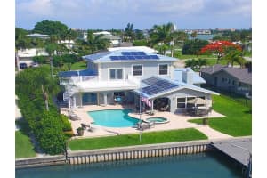 1126 79th St S, St. Petersburg, FL 33707, Sold 07/25/16