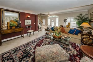 1126 79th St S, St. Petersburg, FL 33707, Sold 07/25/16
