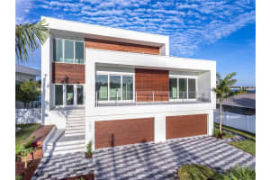 7843 10th Ave S, St. Petersburg, FL 33707, Sold 02/10/17