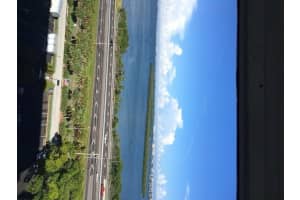 7200 Sunshine Skyway Ln S, St. Petersburg, FL 33711, Sold 08/19/16