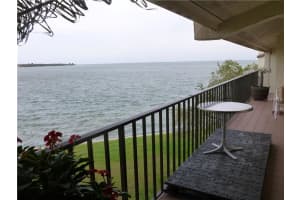 7500 Sunshine Skyway Ln S, St. Petersburg, FL 33711, Sold 01/09/17