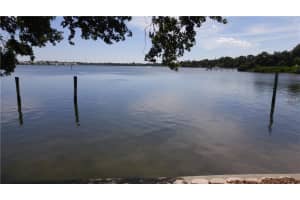 2501 Sunrise Dr SE, St. Petersburg, FL 33705, Sold 09/30/16