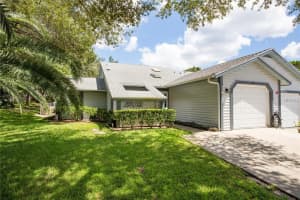 39650 US-19, Tarpon Springs, FL 34689, Sold 10/14/16