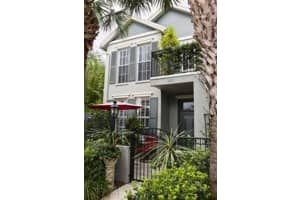 698 Delmar Terr S, St. Petersburg, FL 33701, Sold 10/31/16