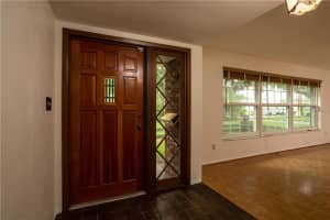 2069 Tanglewood Way NE, St. Petersburg, FL 33702, Sold 11/09/16