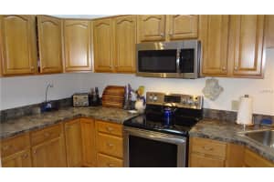 39650 US-19, Tarpon Springs, FL 34689, Sold 12/21/16