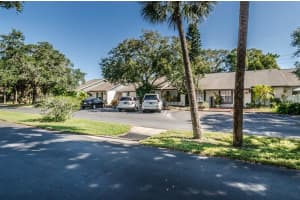 577 Laguna Vista Ct, Largo, FL 33771, Sold 03/09/17