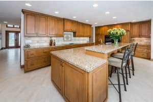 1264 79th St S, St. Petersburg, FL 33707, Sold 02/17/17