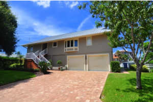 2284 Lagoon Dr, Dunedin, FL 34698, Sold 05/26/17