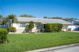 7923 Causeway Blvd N, St. Petersburg, FL 33707, Sold 03/09/17