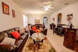 926 Windton Oak Dr, Ruskin, FL 33570, Sold 03/27/17