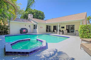 3132 Shoreline Dr, Clearwater, FL 33760, Sold 05/26/17