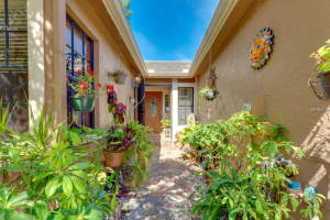 903 San Carlos Ave NE, St. Petersburg, FL 33702, Sold 05/19/17