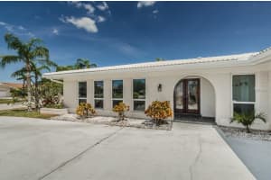14997 Imperial Point Dr N, Largo, FL 33774, Sold 11/28/17
